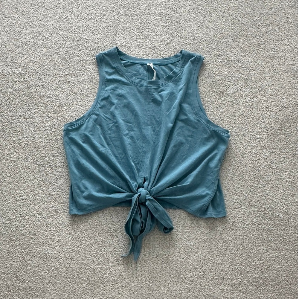 lululemon Tie front tank size 10 in Blue